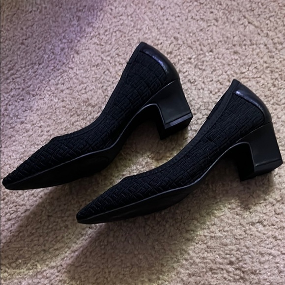 Adrienne Vittadini Elegant Black Women's Mesh Pumps - Picture 4 of 5